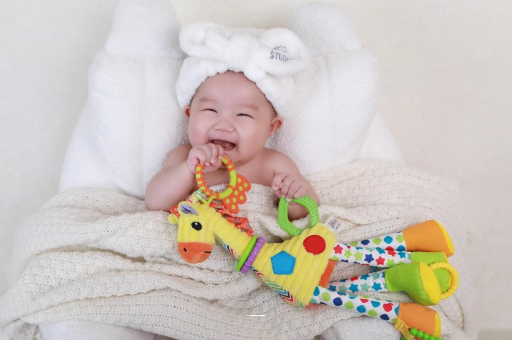 株洲1岁宝宝流鼻涕打喷嚏