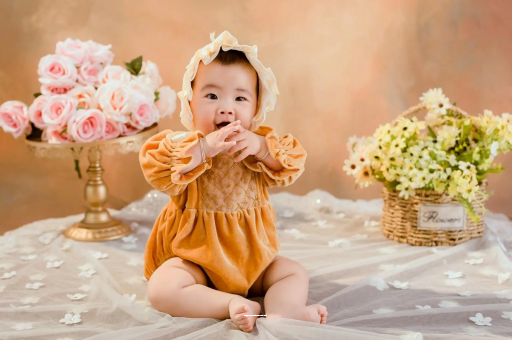 株洲宝宝揉眼睛揉鼻子